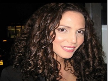 רות גונזלס -קריינית,מתרגמת 